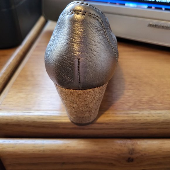 Clark's Artisan - Picture 3 of 4